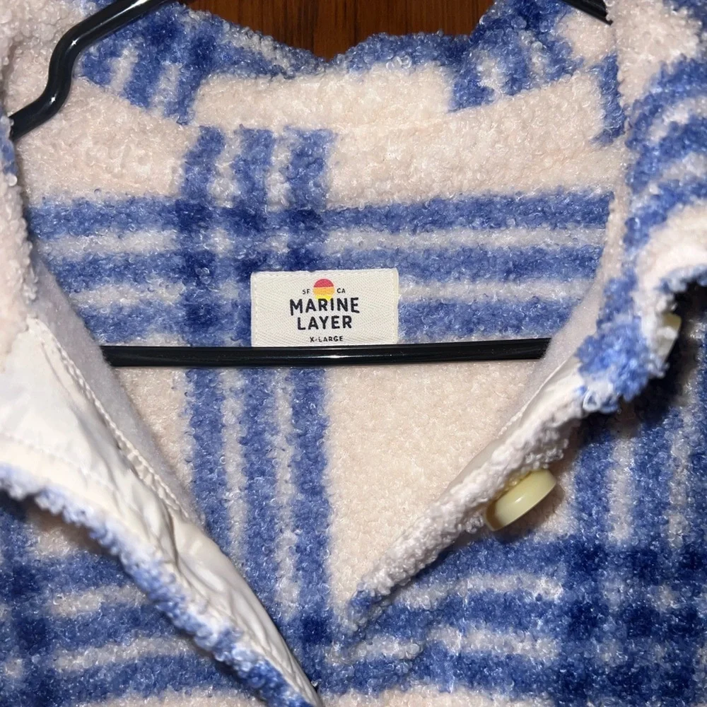 Marine Layer Cream and Blue Shaket - Picture 2 of 4